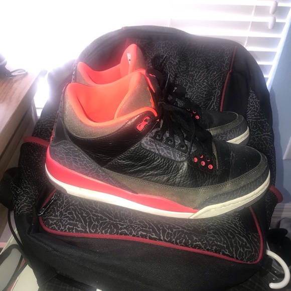 Air Jordan 8 Bugs Bunny and Air Jordan 3 Crimson - Picture 8 of 8